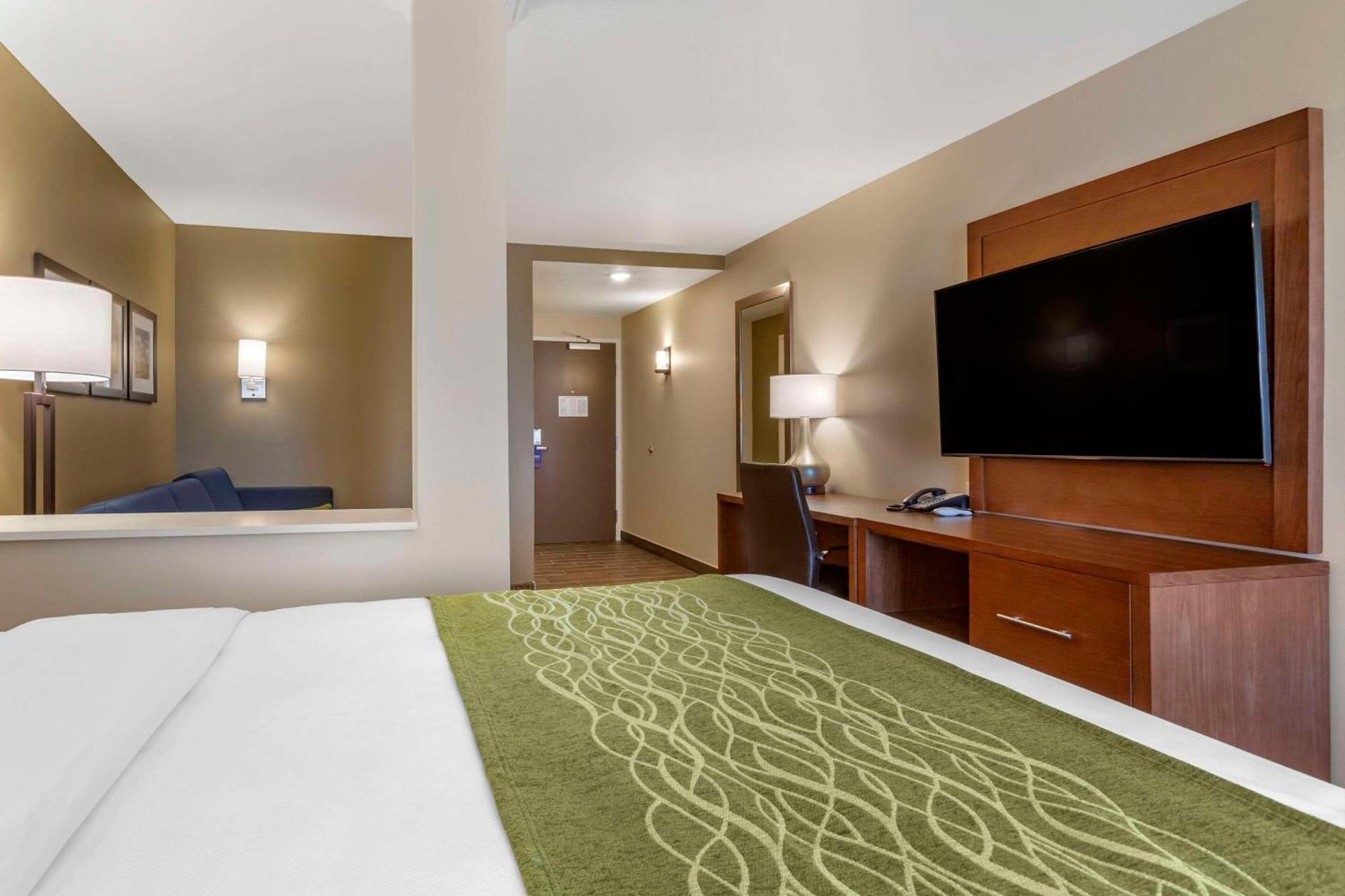 Comfort Suites Albuquerque Airport エクステリア 写真