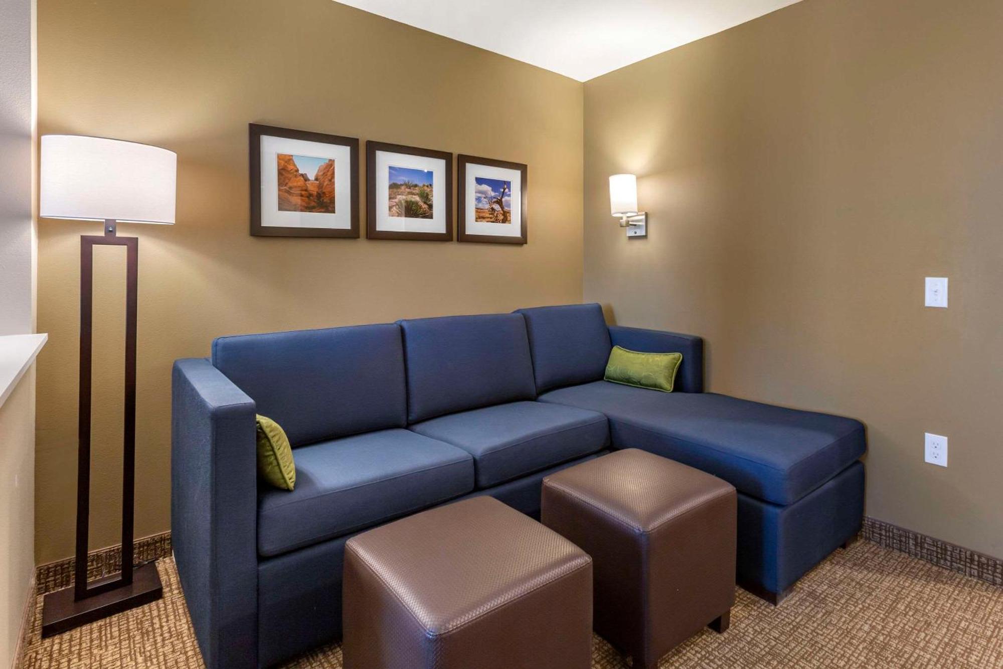 Comfort Suites Albuquerque Airport エクステリア 写真