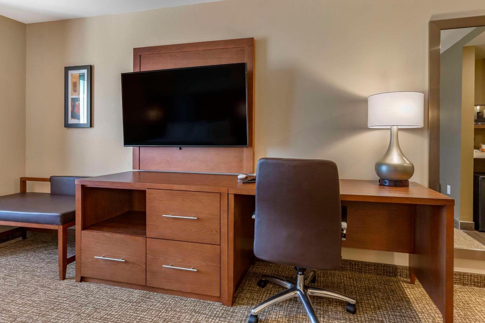 Comfort Suites Albuquerque Airport エクステリア 写真