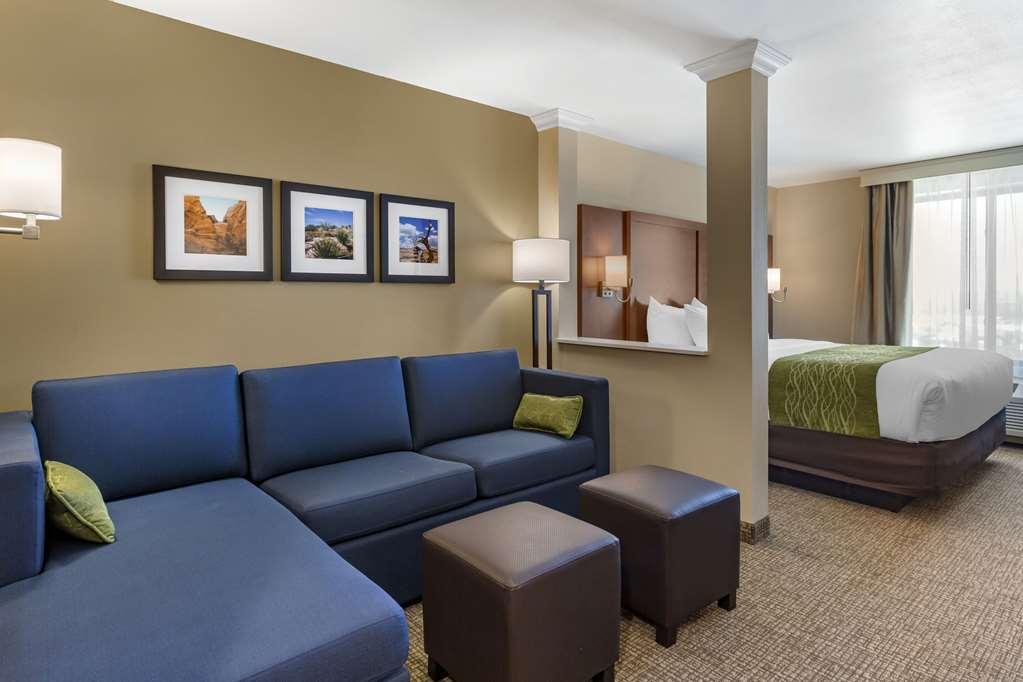 Comfort Suites Albuquerque Airport 部屋 写真